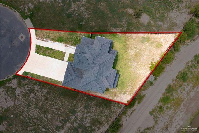 2115 N 32nd Street, Hidalgo, TX 78501