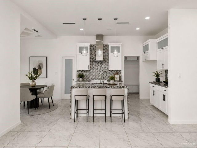 2115 N 32nd Street, Hidalgo, TX 78501