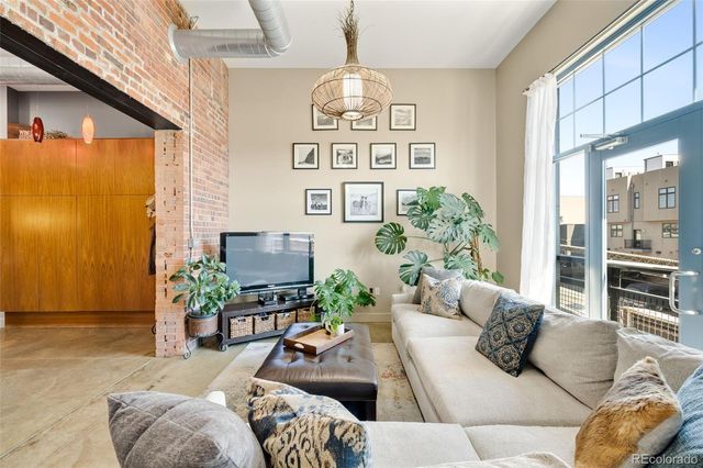 2500 Walnut Street 201, Denver, CO 80205