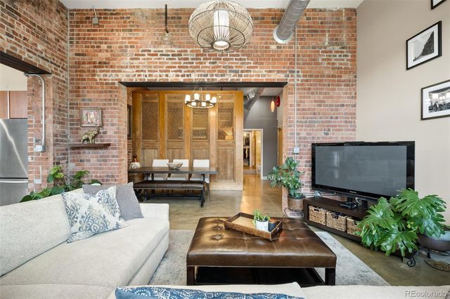 2500 Walnut Street 201, Denver, CO 80205