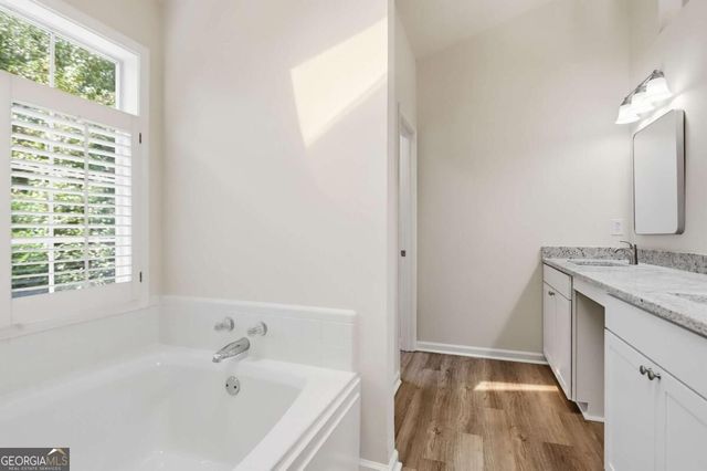 3205 Summit Place Drive, Loganville, GA 30052