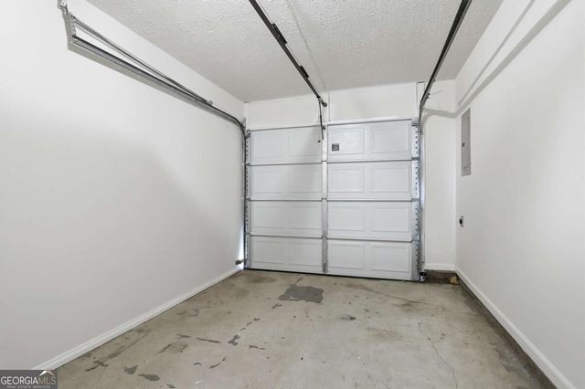 3205 Summit Place Drive, Loganville, GA 30052