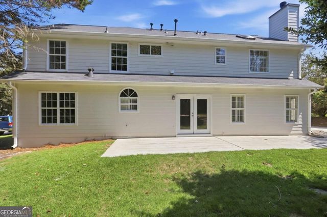 3205 Summit Place Drive, Loganville, GA 30052
