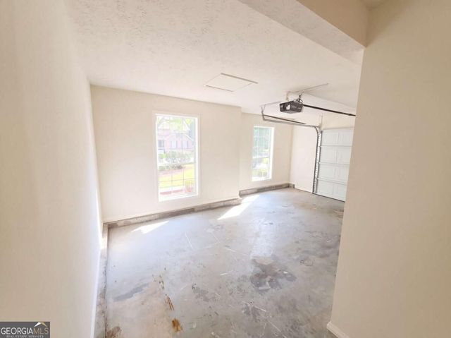3205 Summit Place Drive, Loganville, GA 30052