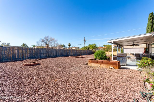 5991 N Belbrook Drive, Tucson, AZ 85741