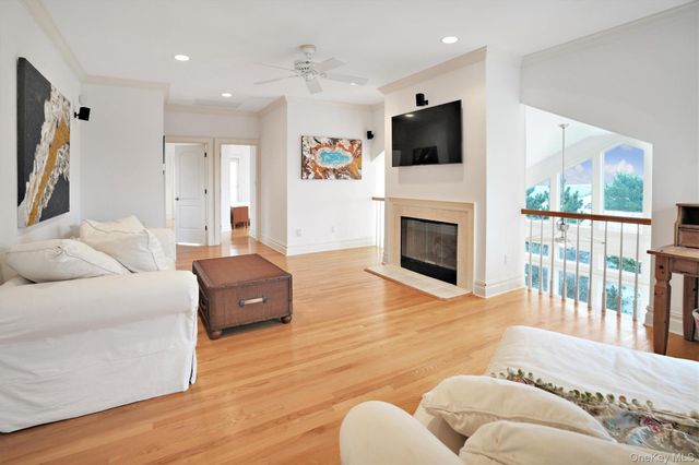 605 Dune Road, Westhampton, NY 11977