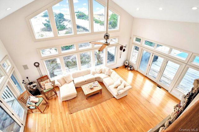 605 Dune Road, Westhampton, NY 11977