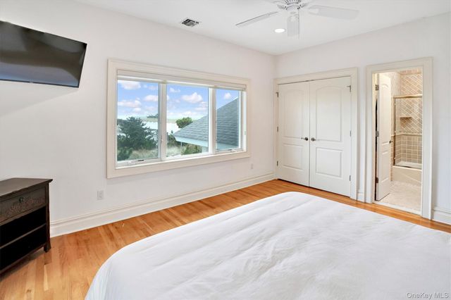 605 Dune Road, Westhampton, NY 11977