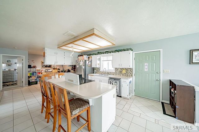 1384 N 1200 E, Shelley, ID 83274