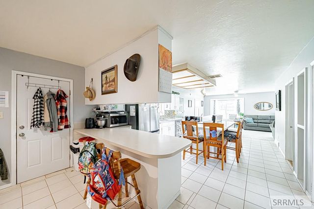 1384 N 1200 E, Shelley, ID 83274