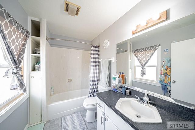 1384 N 1200 E, Shelley, ID 83274