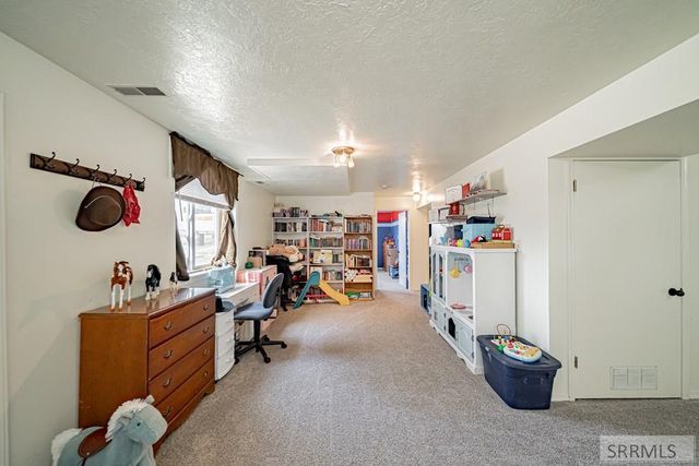 1384 N 1200 E, Shelley, ID 83274