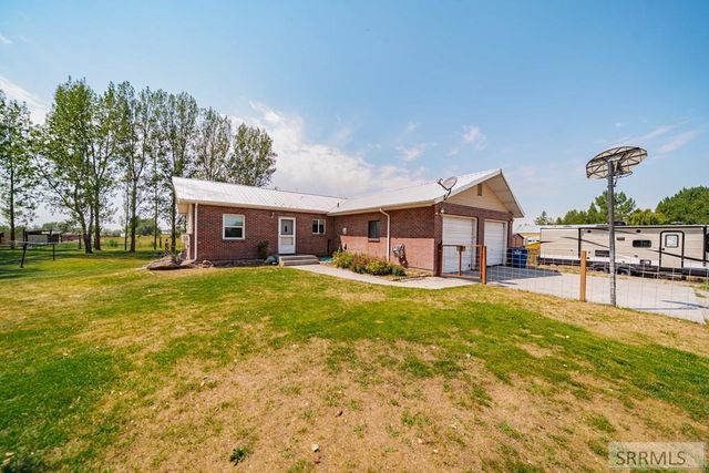 1384 N 1200 E, Shelley, ID 83274