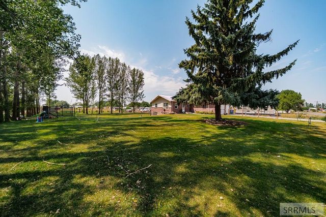 1384 N 1200 E, Shelley, ID 83274