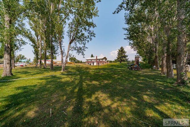 1384 N 1200 E, Shelley, ID 83274