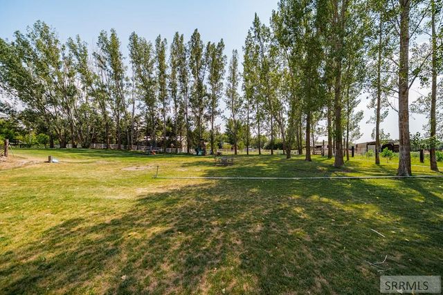 1384 N 1200 E, Shelley, ID 83274