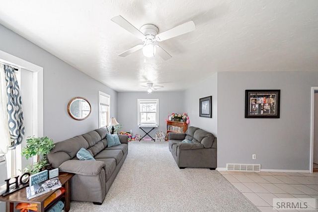 1384 N 1200 E, Shelley, ID 83274