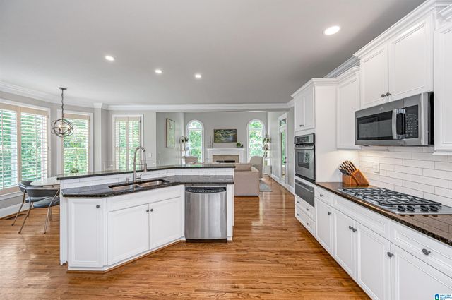 1076 GREYSTONE COVE DRIVE, Hoover, AL 35242