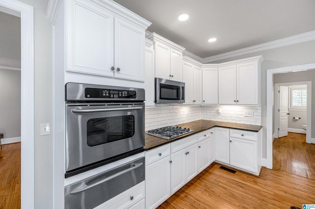 1076 GREYSTONE COVE DRIVE, Hoover, AL 35242