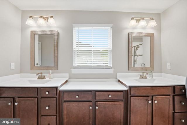 6438 BOB WHITE DR, Warrenton, VA 20187