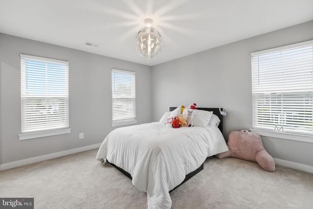 6438 BOB WHITE DR, Warrenton, VA 20187