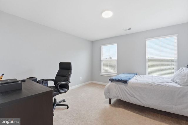 6438 BOB WHITE DR, Warrenton, VA 20187