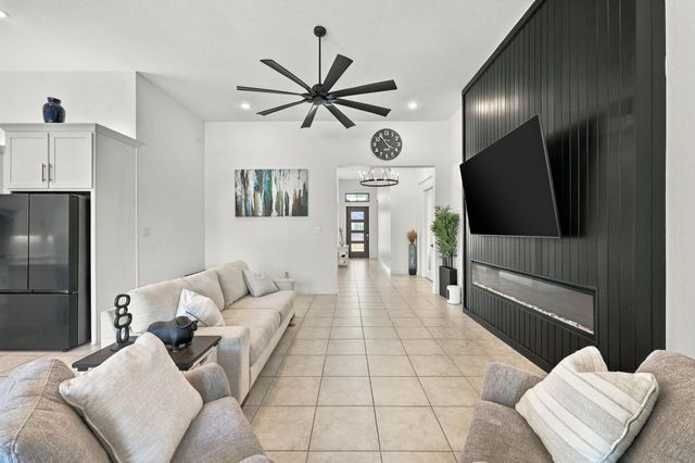 1607 Pepper Grove Lane, Katy, TX 77494