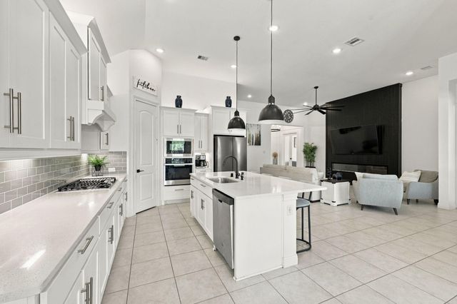 1607 Pepper Grove Lane, Katy, TX 77494