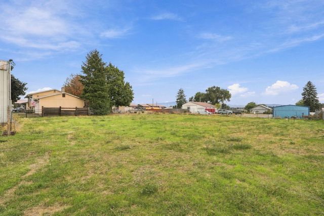4305 N Keller Rd, Spokane Valley, WA 99216