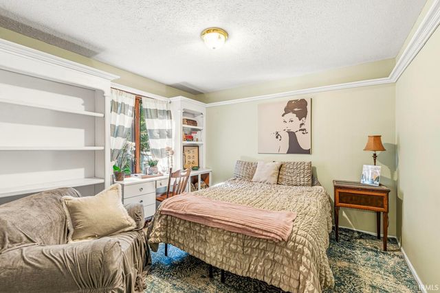 18840 Cedar Mill Court, South Bend, IN 46637