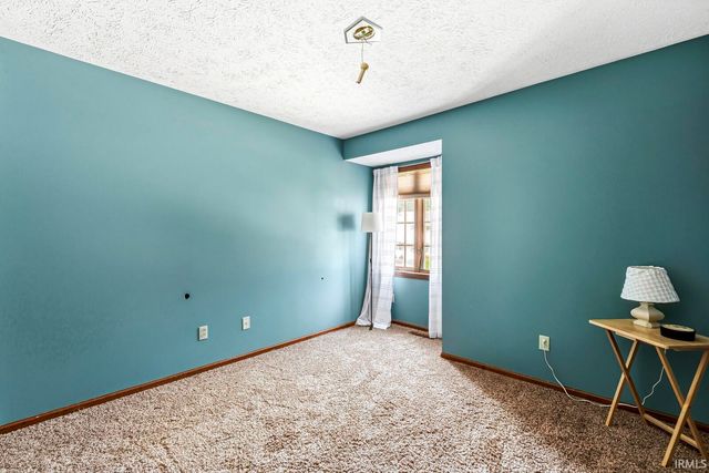 18840 Cedar Mill Court, South Bend, IN 46637