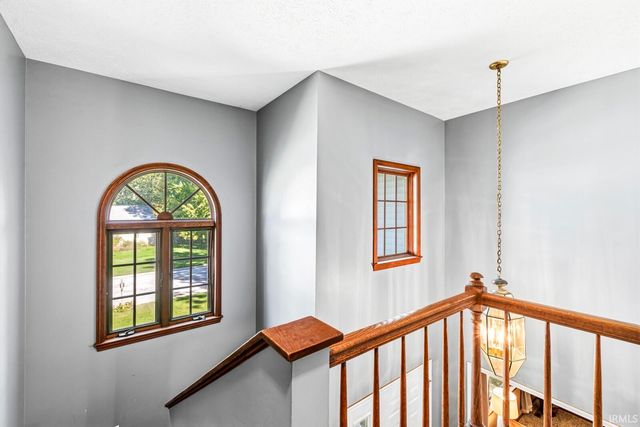 18840 Cedar Mill Court, South Bend, IN 46637