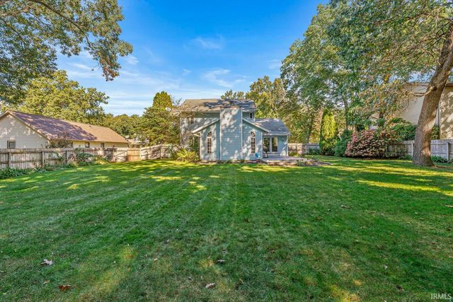 18840 Cedar Mill Court, South Bend, IN 46637
