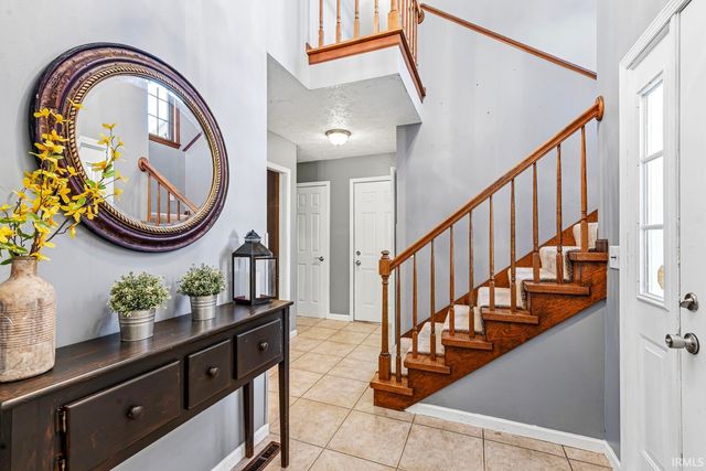 18840 Cedar Mill Court, South Bend, IN 46637