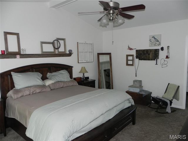 4 Tinsmith Court, St Charles, MO 63366