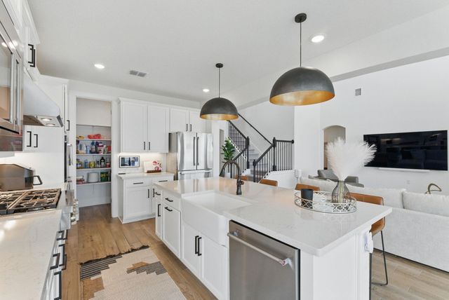 604 Buena Onda WAY, Lakeway, TX 78738