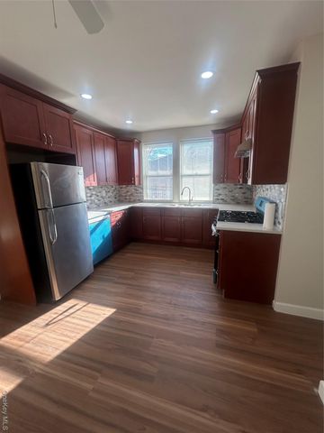 33 Horatio Street 2 L, Yonkers, NY 10710