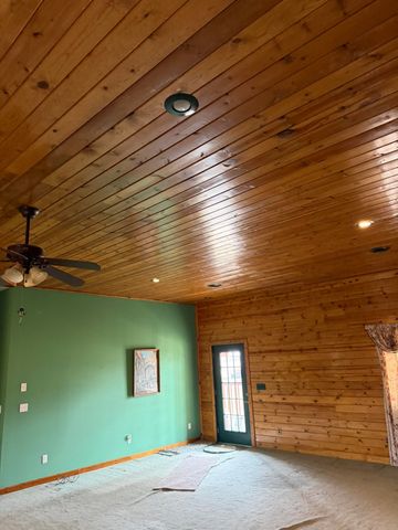 7348 State Hwy H, Dora, MO 65637