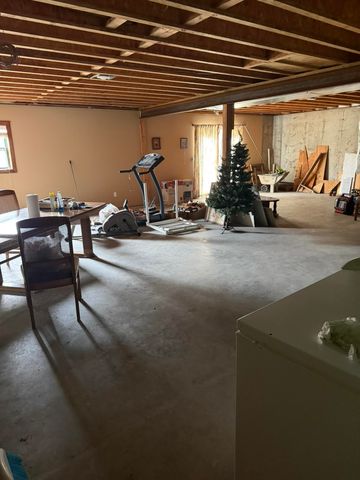 7348 State Hwy H, Dora, MO 65637