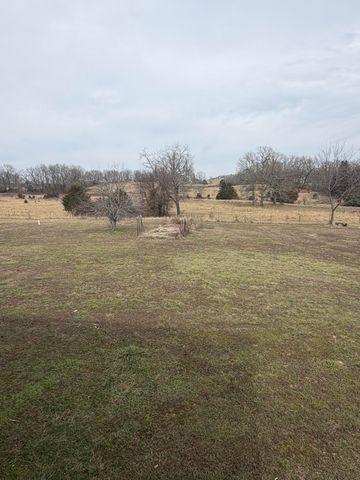 7348 State Hwy H, Dora, MO 65637