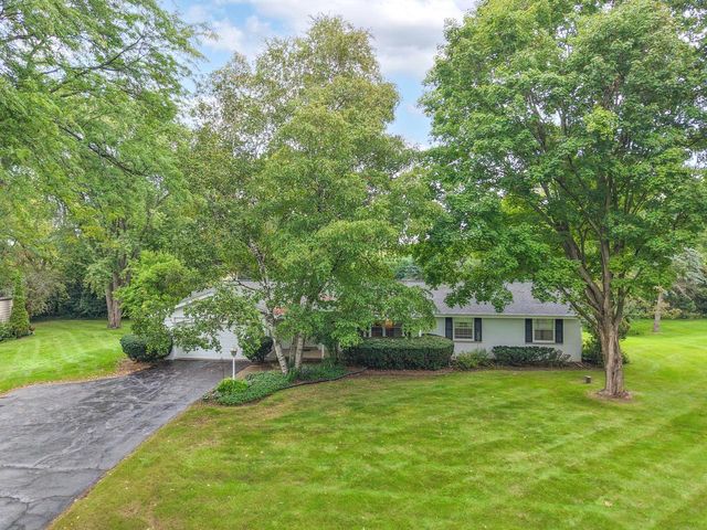 2120 Elm Tree ROAD, Elm Grove, WI 53122