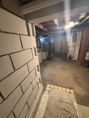 3001 44th Street, Moline, IL 61265