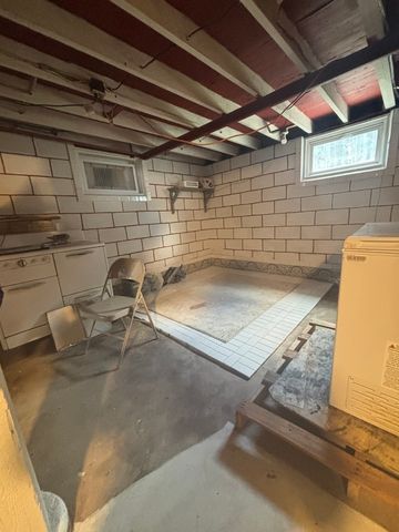 3001 44th Street, Moline, IL 61265