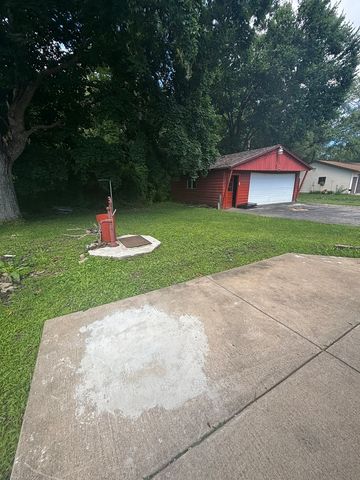 3001 44th Street, Moline, IL 61265