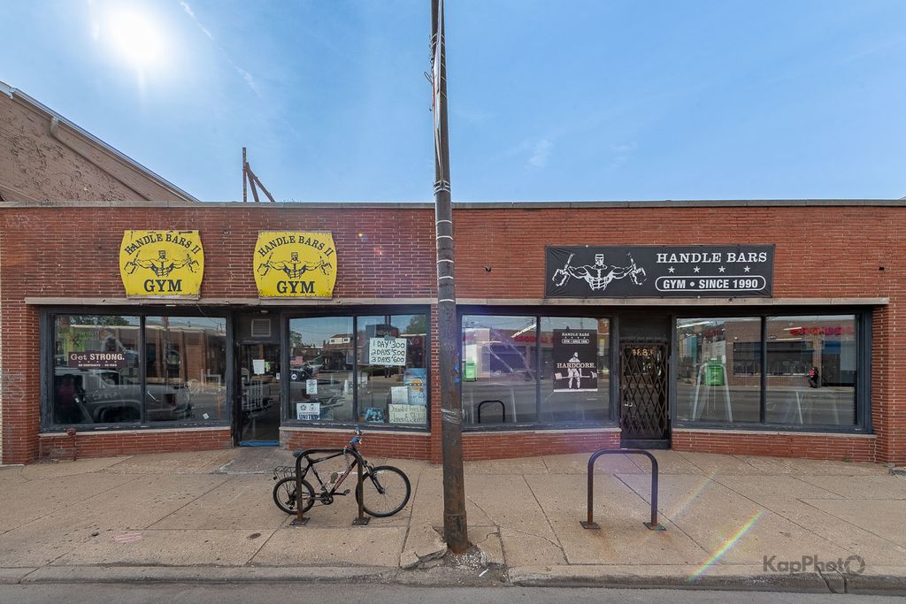 4881 S Archer Avenue, Chicago, IL 60632