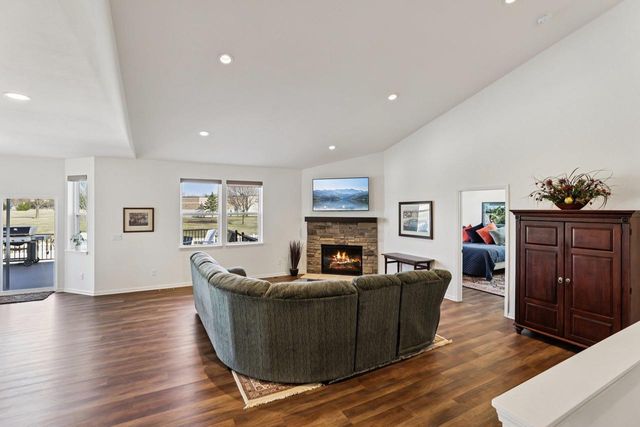 2725 Wayfair Street, Fitchburg, WI 53719