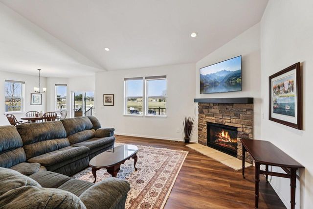 2725 Wayfair Street, Fitchburg, WI 53719