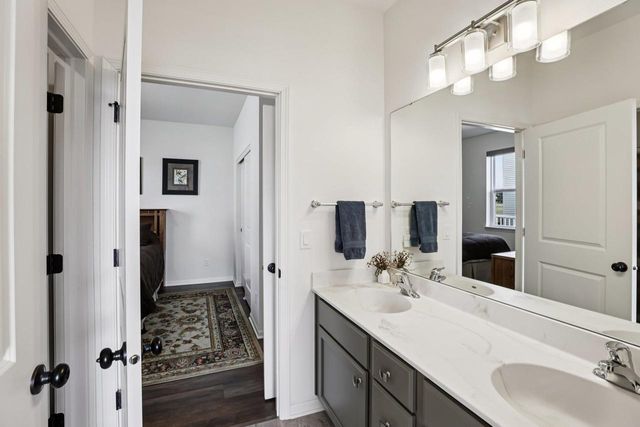 2725 Wayfair Street, Fitchburg, WI 53719