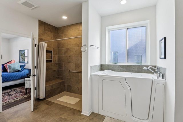 2725 Wayfair Street, Fitchburg, WI 53719