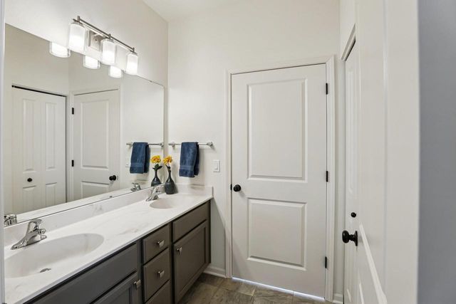 2725 Wayfair Street, Fitchburg, WI 53719